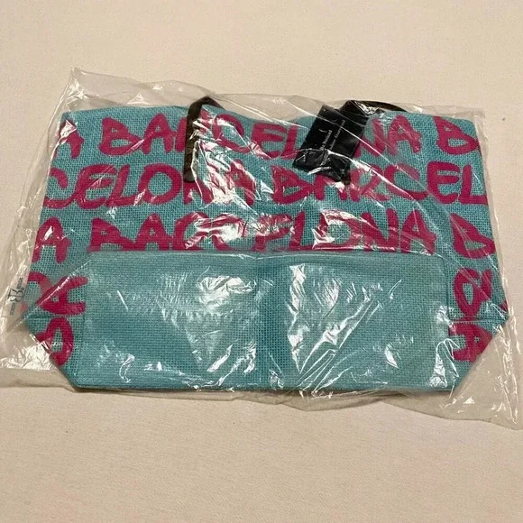 Robin Ruth Barcelona Bag Tote - Picture 3 of 16